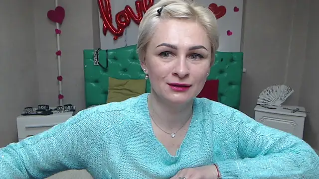 OliviaHorst online show from April 5, 5:37 am