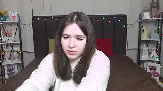 LauraHlot online show from February 1, 4:03 am