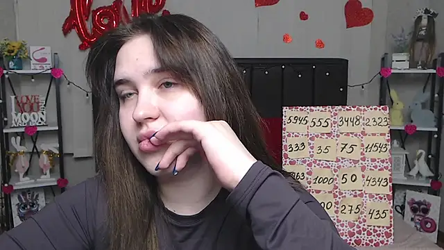 LauraHlot online show from March 2, 1:04 am