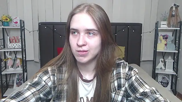 LauraHlot online show from September 22, 5:37 pm