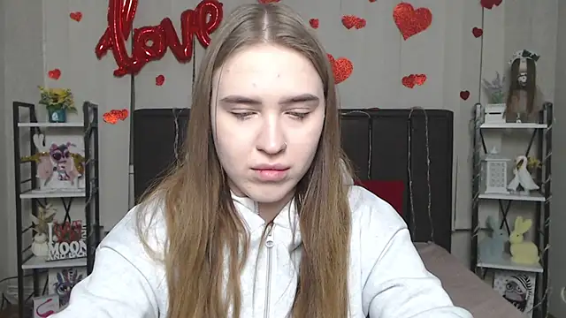 LauraHlot online show from February 1, 6:28 pm