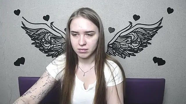 LauraHlot online show from April 26, 5:54 pm