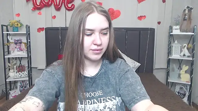 LauraHlot online show from May 12, 5:48 am