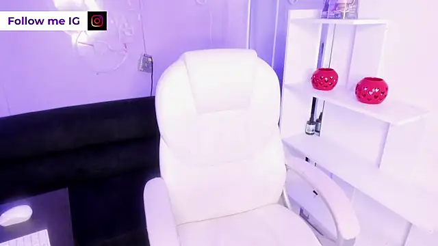 Camiila Osorio online show from March 17, 7:28 pm