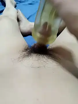 Snapshot of zwc147369 chatting on February 26, 7:20 am zwc147369 online show from February 26, 7:20 am