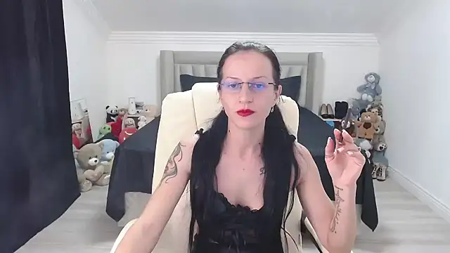 CatWoman0001 online show from February 9, 4:55 pm