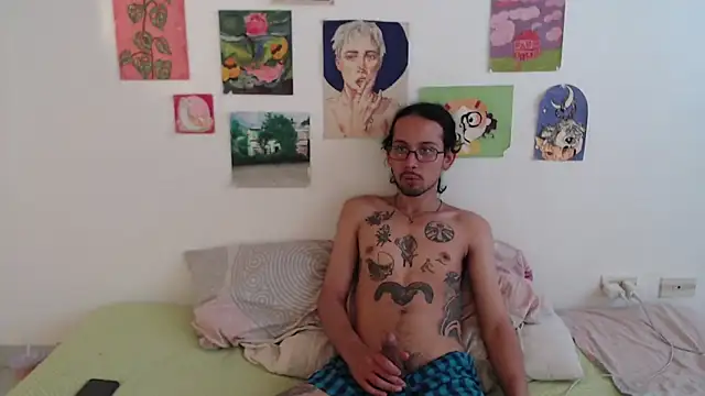 Snapshot of AsRusell666 chatting on September 21, 3:24 pm AsRusell666 online show from September 21, 3:24 pm