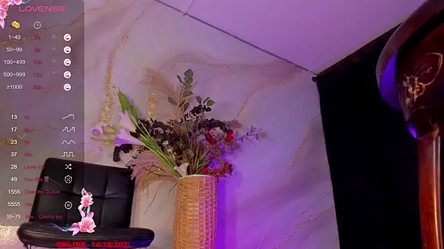 Karla-Ebony online show from October 14, 2:07 pm