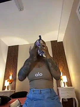 Snapshot of KenyaMystic chatting on October 28, 11:47 am KenyaMystic online show from October 28, 11:47 am