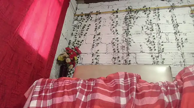 Snapshot of Goddexxxvane chatting on March 4, 5:03 pm Goddexxxvane online show from March 4, 5:03 pm