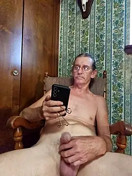 Snapshot of coolbrease10 chatting on September 27, 10:48 pm coolbrease10 online show from September 27, 10:48 pm