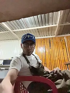 Snapshot of CrazyApachw chatting on March 24, 2:49 am CrazyApachw online show from March 24, 2:49 am