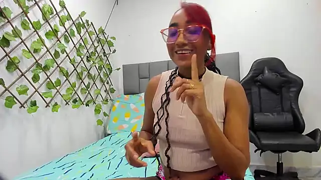 Snapshot of MurphyAngelina chatting on March 3, 2:15 am MurphyAngelina online show from March 3, 2:15 am