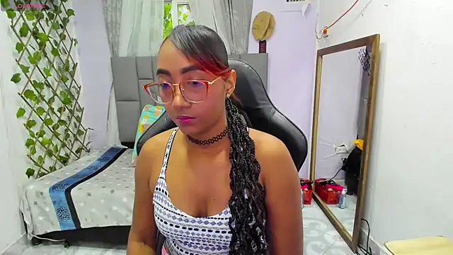 Snapshot of MurphyAngelina chatting on October 16, 2:12 am MurphyAngelina online show from October 16, 2:12 am