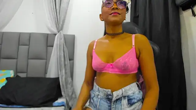 MurphyAngelina online show from May 6, 3:13 am