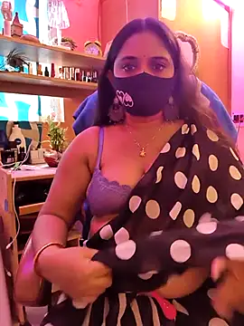 Snapshot of nisha_baby2 chatting on October 11, 7:18 am nisha baby2 online show from October 11, 7:18 am