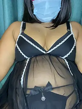 Snapshot of Shadow_Girl007 chatting on January 19, 6:21 pm Shadow Girl007 online show from January 19, 6:21 pm