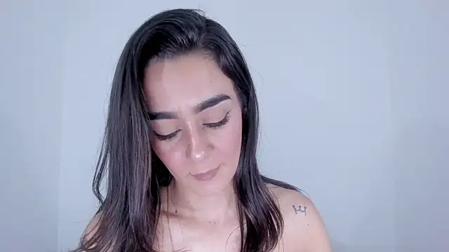 Snapshot of serafelle chatting on May 3, 7:31 pm serafelle online show from May 3, 7:31 pm