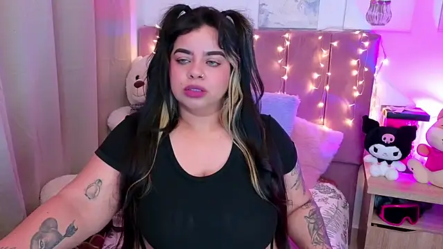 MiahJoness online show from November 14, 10:40 pm