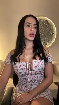 Snapshot of SarahhSmitth1 chatting on February 22, 7:34 pm SarahhSmitth1 online show from February 22, 7:34 pm