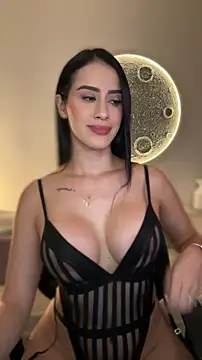 Snapshot of SarahhSmitth1 chatting on March 19, 11:20 pm SarahhSmitth1 online show from March 19, 11:20 pm