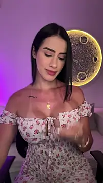 Snapshot of SarahhSmitth1 chatting on March 22, 10:35 pm SarahhSmitth1 online show from March 22, 10:35 pm