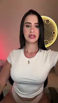 Snapshot of SarahhSmitth1 chatting on March 25, 10:05 pm SarahhSmitth1 online show from March 25, 10:05 pm