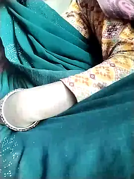 Snapshot of Cutkajal chatting on January 27, 7:03 am Cutkajal online show from January 27, 7:03 am