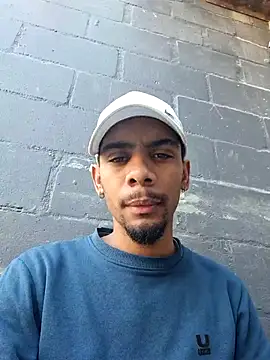 Snapshot of 29YOURZ_28_ chatting on September 26, 12:42 pm 29YOURZ 28 online show from September 26, 12:42 pm