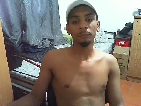 Snapshot of 29YOURZ_28_ chatting on September 30, 3:17 pm 29YOURZ 28 online show from September 30, 3:17 pm