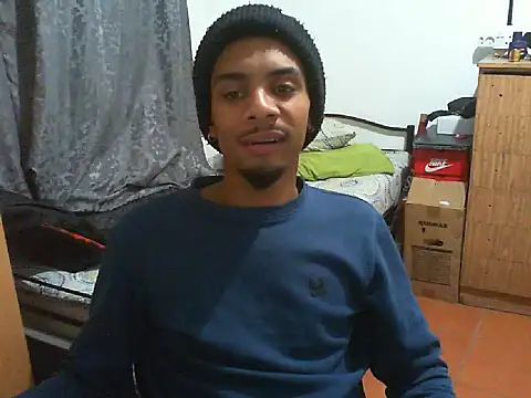 Snapshot of 29YOURZ_28_ chatting on October 2, 6:15 pm 29YOURZ 28 online show from October 2, 6:15 pm