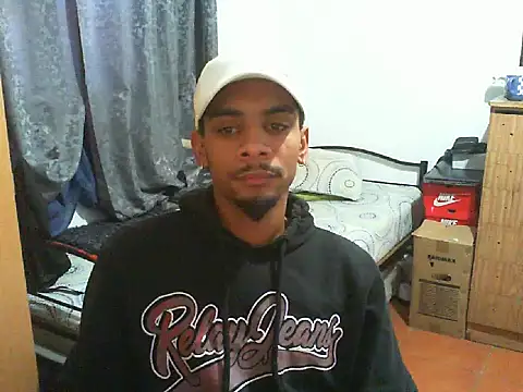 Snapshot of 29YOURZ_28_ chatting on October 8, 10:35 am 29YOURZ 28 online show from October 8, 10:35 am