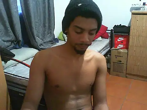 Snapshot of 29YOURZ_28_ chatting on October 18, 4:30 pm 29YOURZ 28 online show from October 18, 4:30 pm