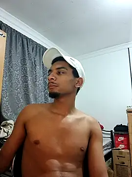 Snapshot of 29YOURZ_28_ chatting on October 22, 9:36 pm 29YOURZ 28 online show from October 22, 9:36 pm