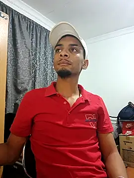 Snapshot of 29YOURZ_28_ chatting on December 3, 7:56 pm 29YOURZ 28 online show from December 3, 7:56 pm