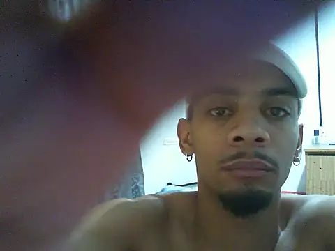 Snapshot of 29YOURZ_28_ chatting on January 13, 8:19 am 29YOURZ 28 online show from January 13, 8:19 am