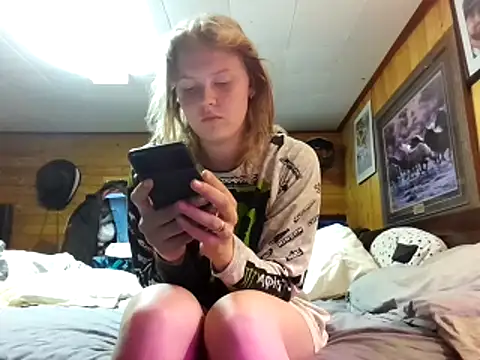 Ryan and Aurora online show from May 11, 1:17 pm
