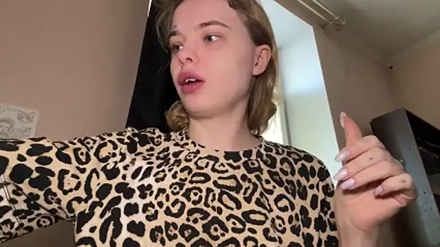 MisssLola online show from March 24, 11:59 am