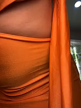 kiim taaylor online show from November 29, 3:15 pm