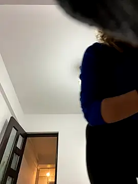 Daisyforyou online show from December 3, 7:11 pm