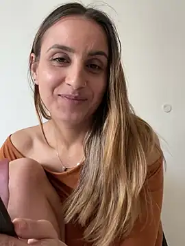 Daisyforyou online show from February 7, 10:50 am