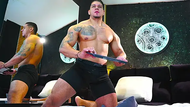 Snapshot of MassimoWalton2 chatting on January 15, 3:16 pm MassimoWalton2 online show from January 15, 3:16 pm