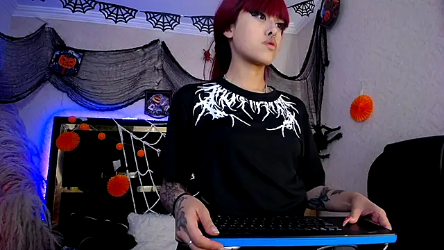 Bunny O online show from October 18, 9:59 pm