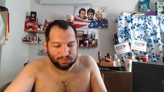 Snapshot of BISEXGOOD777 chatting on June 20, 1:14 pm BISEXGOOD777 online show from June 20, 1:14 pm