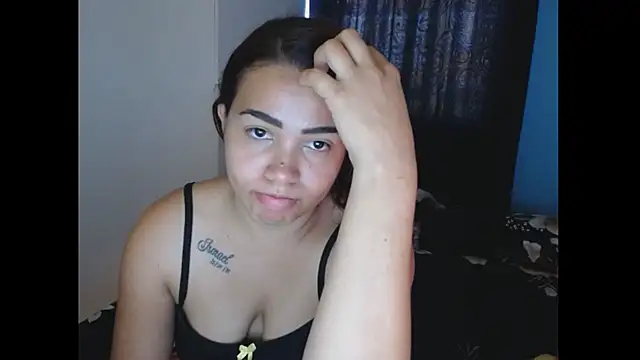 sexymoreniita online show from December 8, 7:11 pm