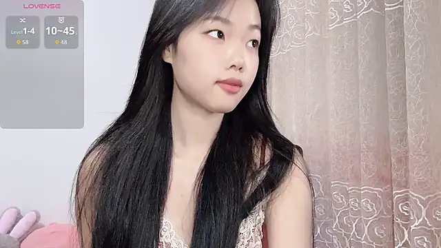 Lvy--v online show from May 22, 10:04 pm