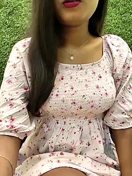 Snapshot of yhona_darling chatting on April 5, 9:06 am yhona darling online show from April 5, 9:06 am