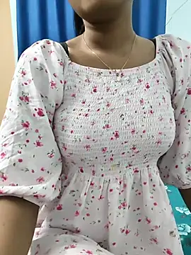Snapshot of yhona_darling chatting on April 11, 8:07 am yhona darling online show from April 11, 8:07 am