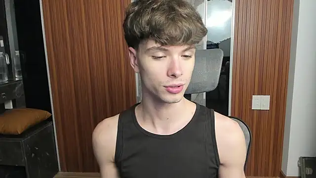 calvin love you online show from April 3, 5:11 pm