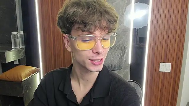 calvin love you online show from April 26, 5:10 pm